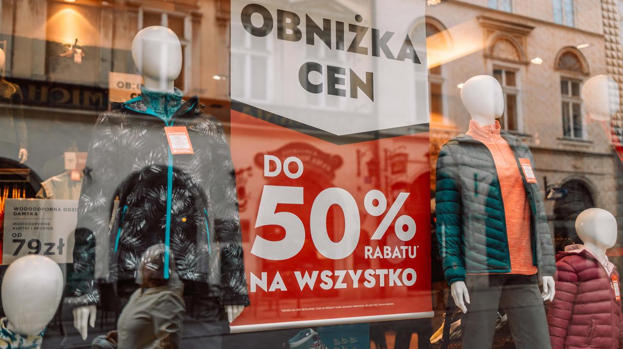 "Czarny miesiąc zakupów". Jak ustrzec się pułapek?