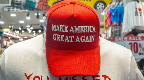 shutterstock_2594981013 PAMIĄTKI Make America Great Again
