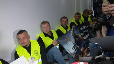 "Mamy chwilowo tutaj duży tłum"