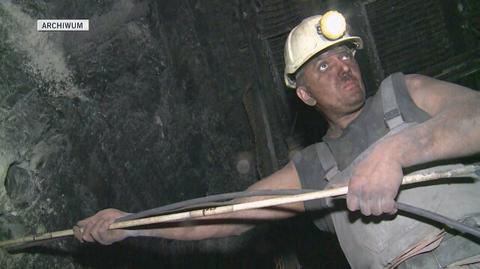 Ciała góników z kopalni Wujek wydobyte na powierzchnię
