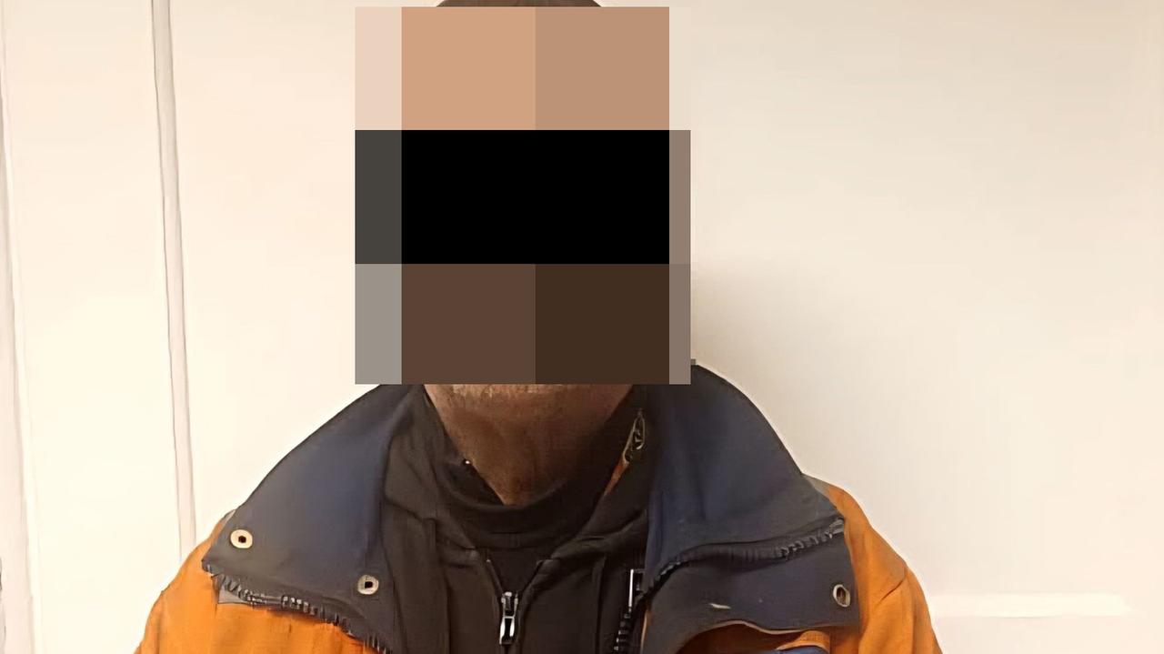 Mężczyzna chciał wyrwać seniorce torebkę. Pomógł jej przypadkowy przechodzień