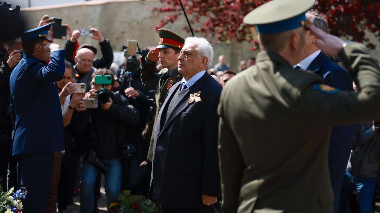 Rosyjski dyplomata na uroczystości w Saksonii. Premier landu wykorzystał okazję