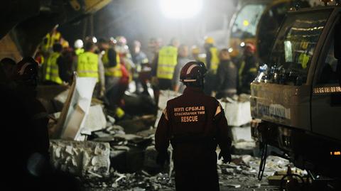 Serbia, Nowy Sad. Runął dach nad wejściem na dworzec