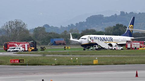 Incydent na lotnisku Bergamo-Orio al Serio. Samolot podchodził do lądowania, pękły cztery opony