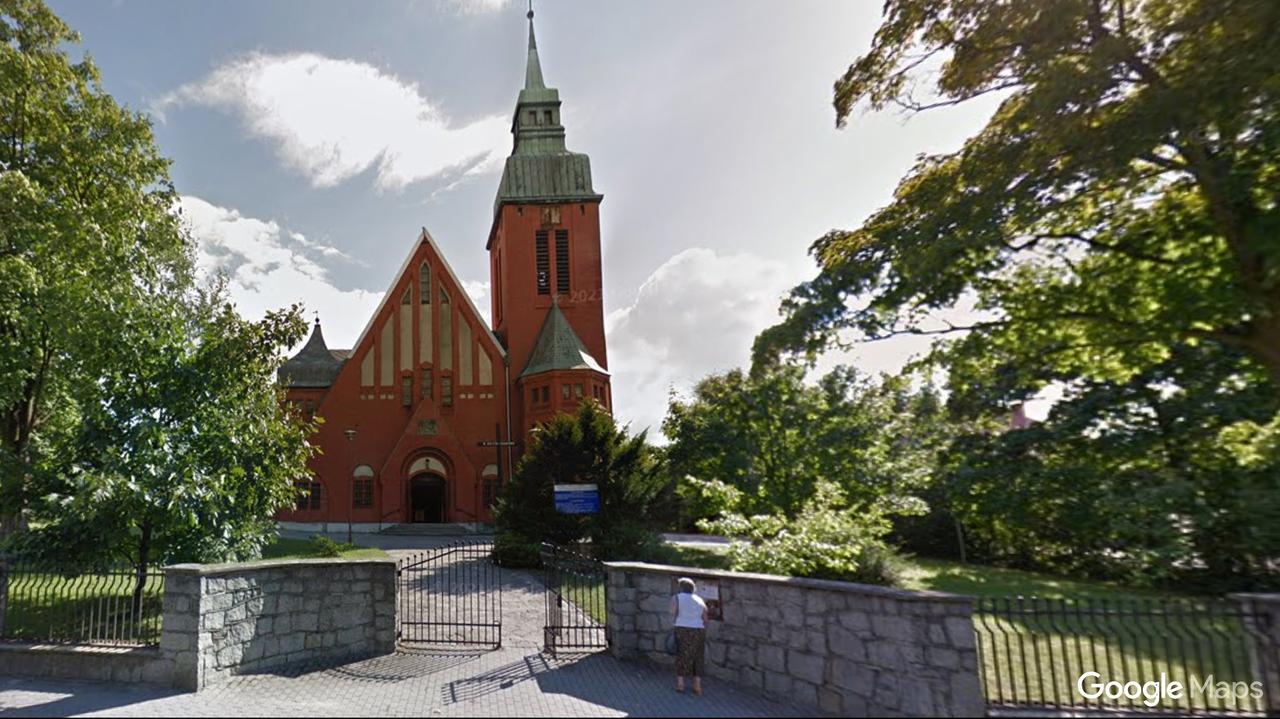 Włamał się do kościoła przez dziurę w drzwiach. Później zasnął w konfesjonale