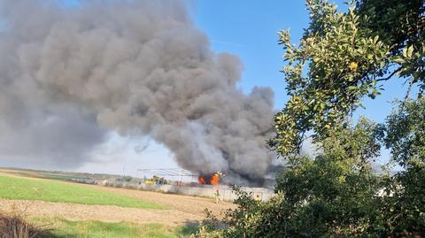 Pożar hali ze sprzętem budowlanym pod Radmoskiem