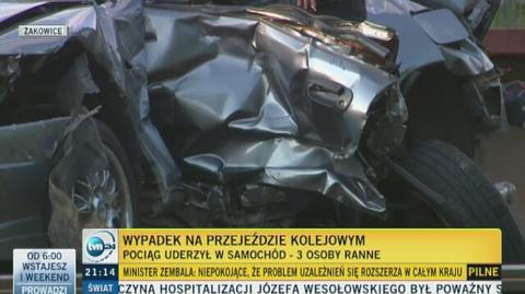 Pociąg wjechał w samochód na przejeździe, zginął mężczyzna. Szlaban był podniesiony