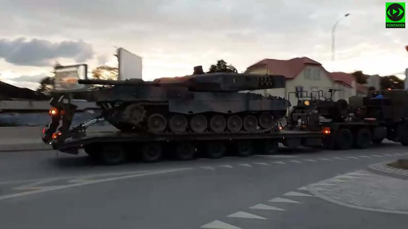 Transport czołgów w Warszawie