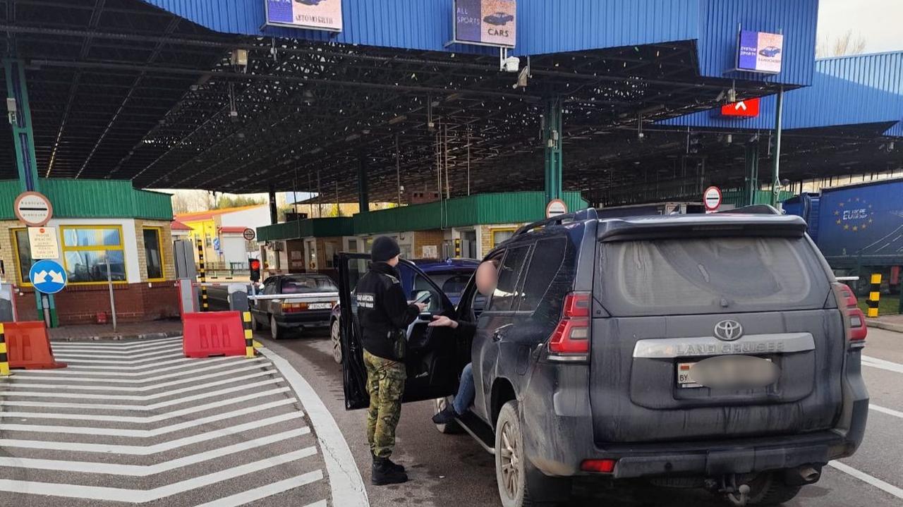 Miesiąc po otwarciu przejść na granicy z Białorusią. Znamy dane