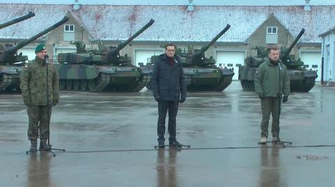 Szef MON i premier Morawiecki uczestniczyli w uroczystości przekazania południowokoreańskich czołgów K2 polskiemu wojsku