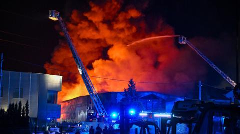 Pożar w magazynie farb i lakierów w Kielcach