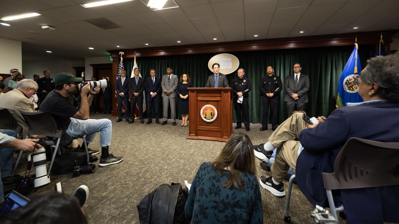 Syn filmowców oskarżony o morderstwo rodziców