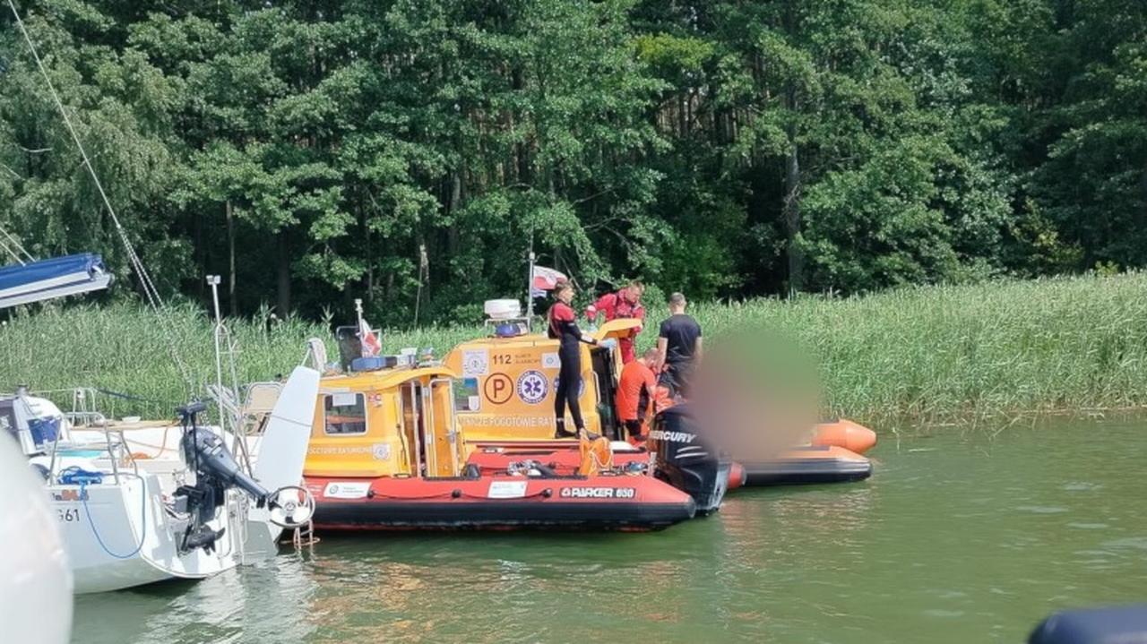 Dwa wypadki na jeziorach. Nie żyje mężczyzna, dziecko w szpitalu