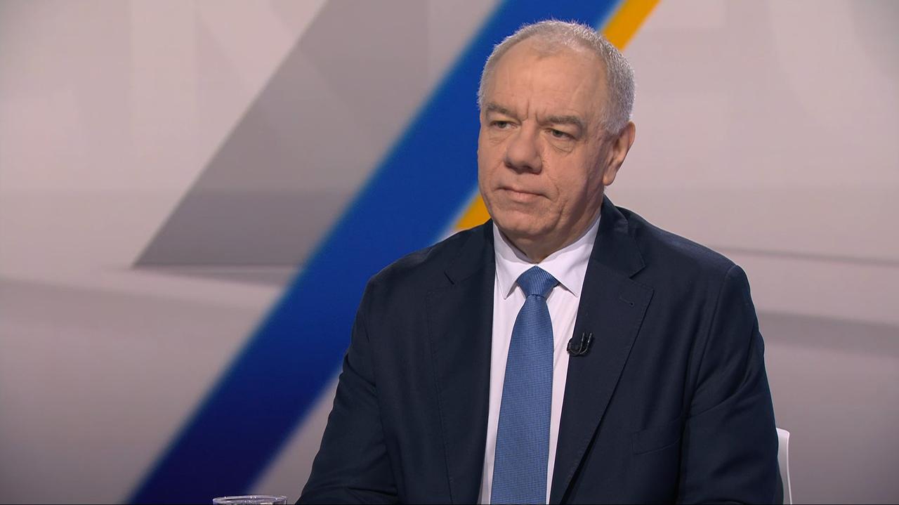 Kto kandydatem PiS na premiera? Na nich postawiłby Sasin