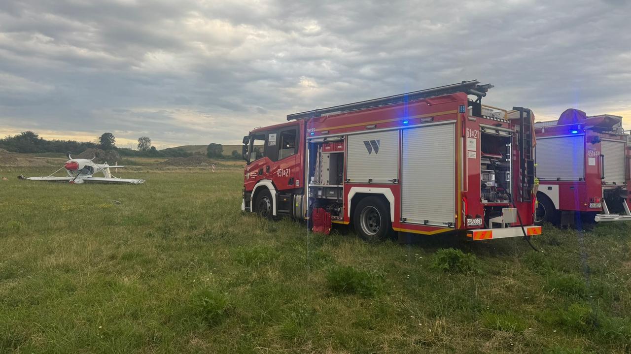 Awionetka na dachu. Wypadek przy lądowaniu