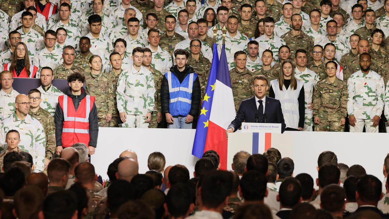 Francja wprowadza dobrowolną służbę wojskową