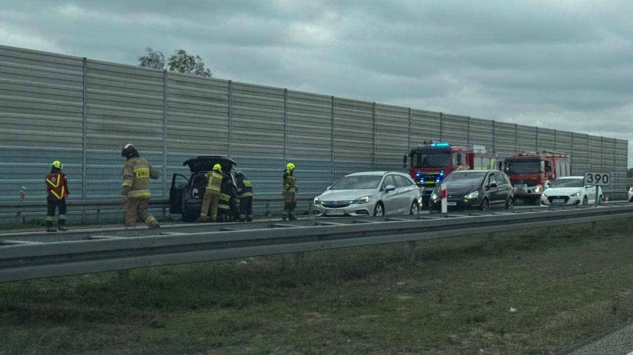 Zderzenie na A2, utrudnienia w kierunku Warszawy