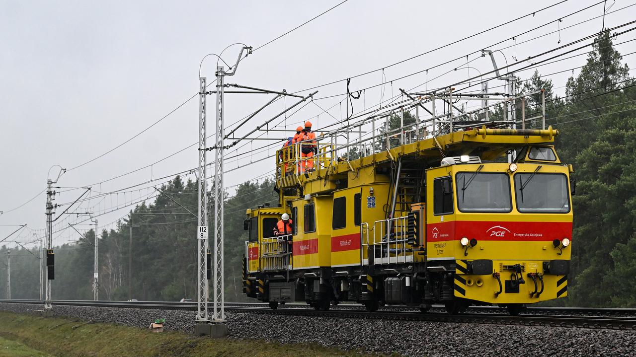 "Kolejny element". PLK o incydentach na torach