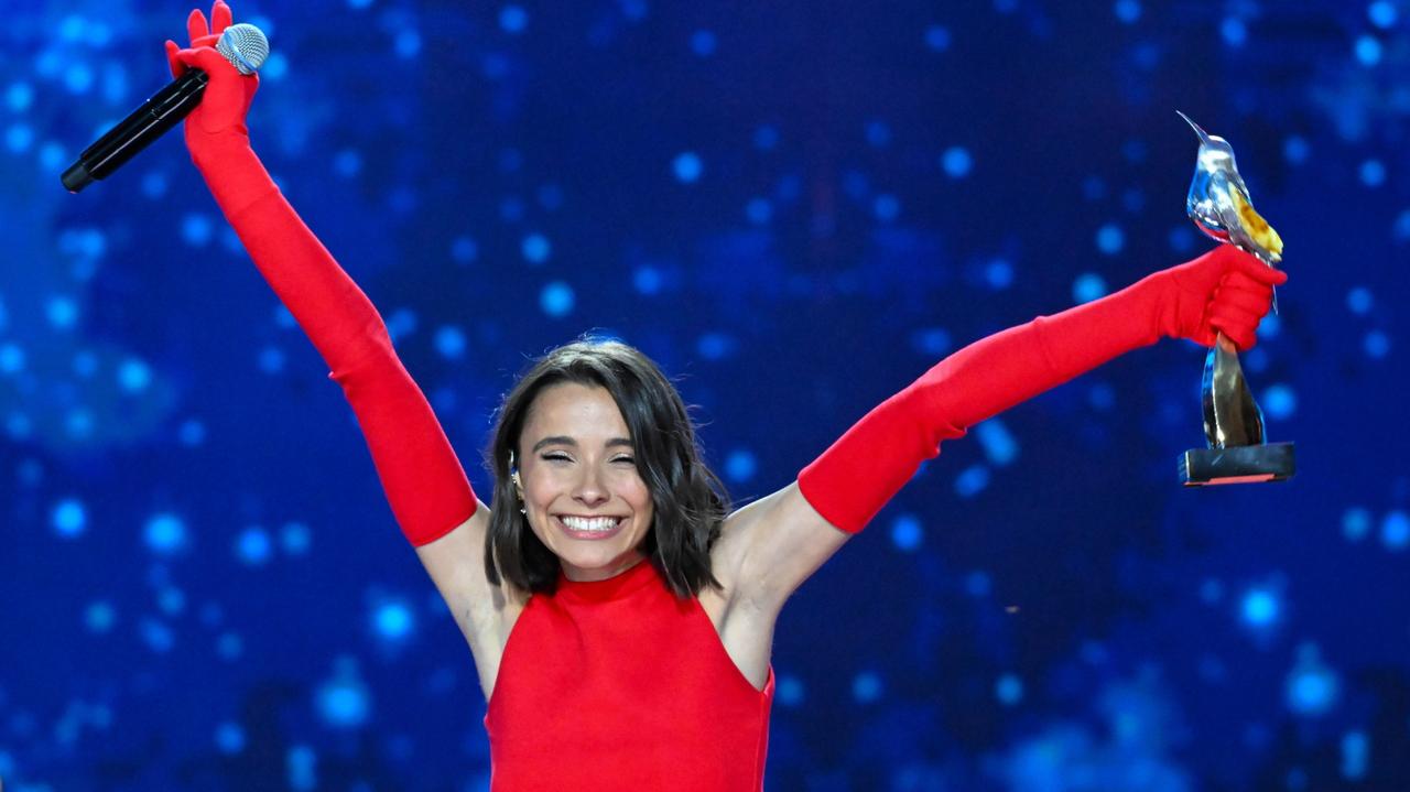 Urodziła się w Londynie, studiuje stomatologię, pisze hity gwiazdom. Kim jest Carla Fernandes?  