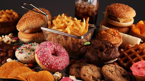 fast food shutterstock_1492306919
