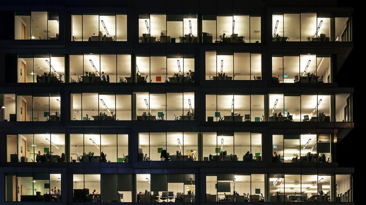 Niemal co trzeci Polak nie ufa swojemu szefowi