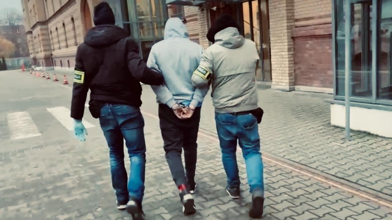 Mieszkańcy nie mieli ciepłej wody i ogrzewania. Za wszystkim stał były hydraulik