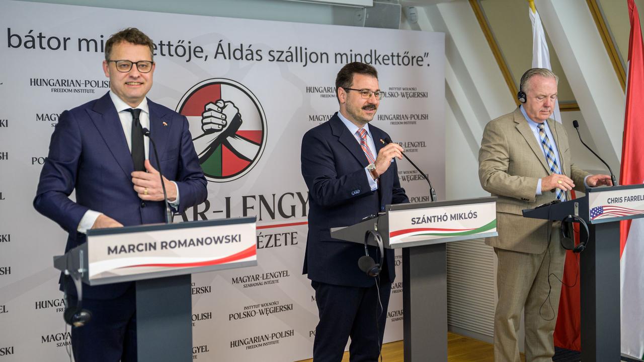 Na Węgrzech powstał nowy instytut. Pokieruje nim ścigany poseł PiS