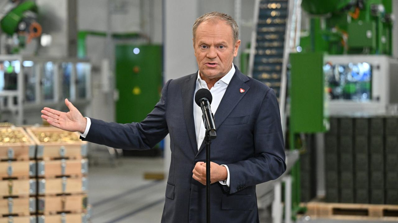 Tusk o "milionie pocisków dziennie". Pokazał nagranie