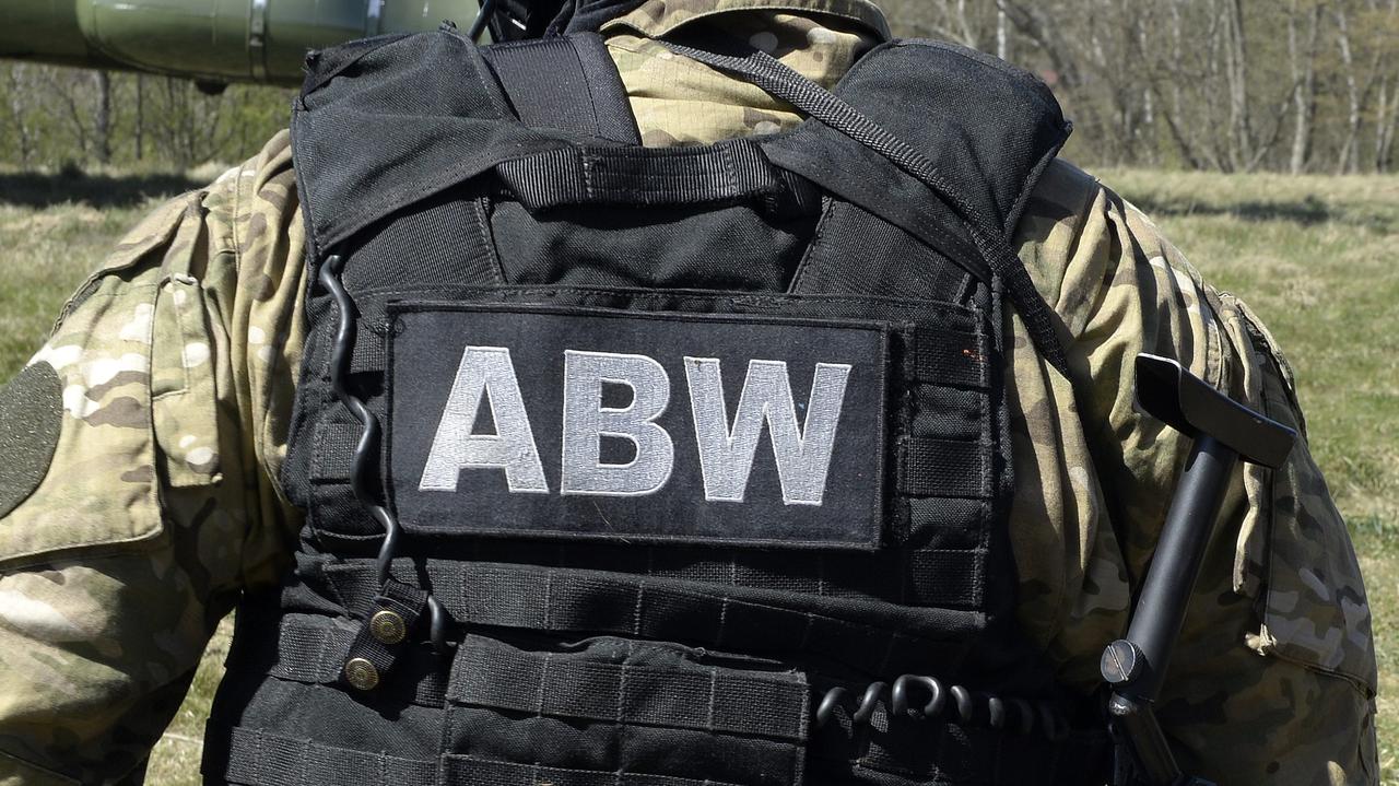 Zabójstwo 11-latki, student miał planować zamach, dwie wigilie w PiS