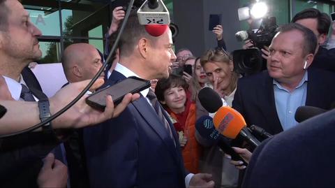 "Niczego poza książką nie podpisałem"