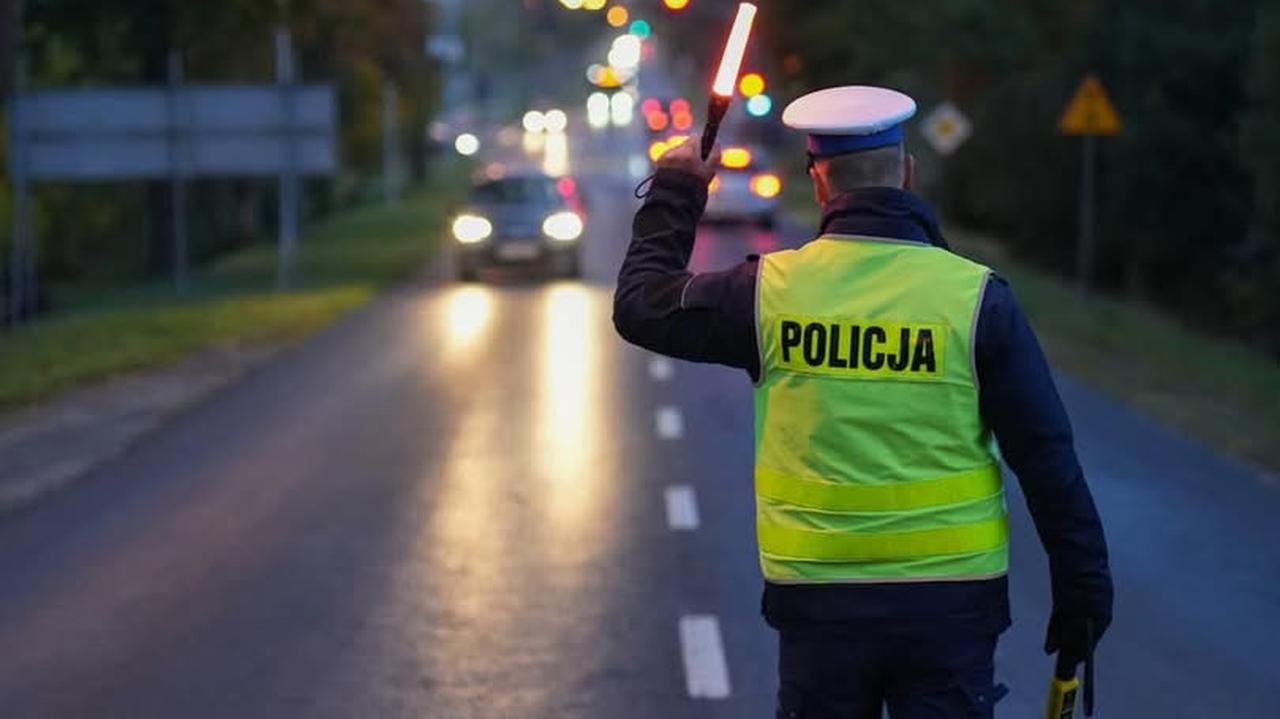 Policja bierze się za kierowców, którzy prowadzą mimo zakazów. "Nie będzie taryfy ulgowej"