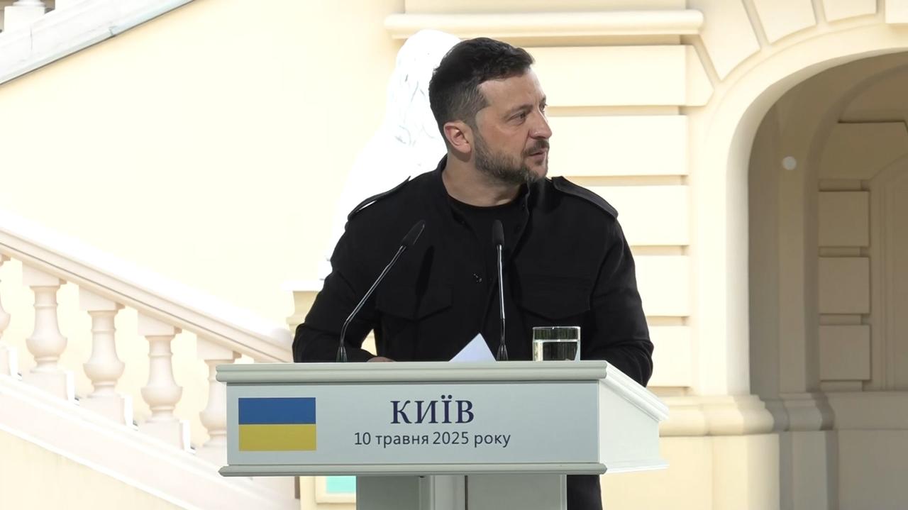 Zełenski: będę czekał na Putina w czwartek. O spotkanie apelował Trump