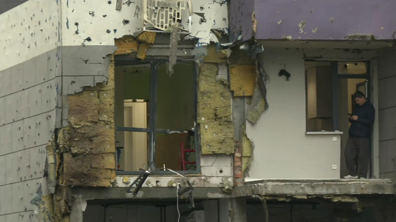 Zniszczenia sięgają 25 piętra, obok plac zabaw. "To jest właśnie odpowiedź Putina"