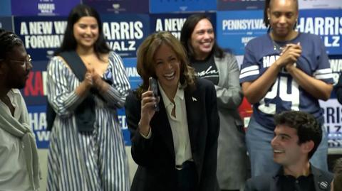 Kamala Harris w sztabie demokratów w Waszyngtonie