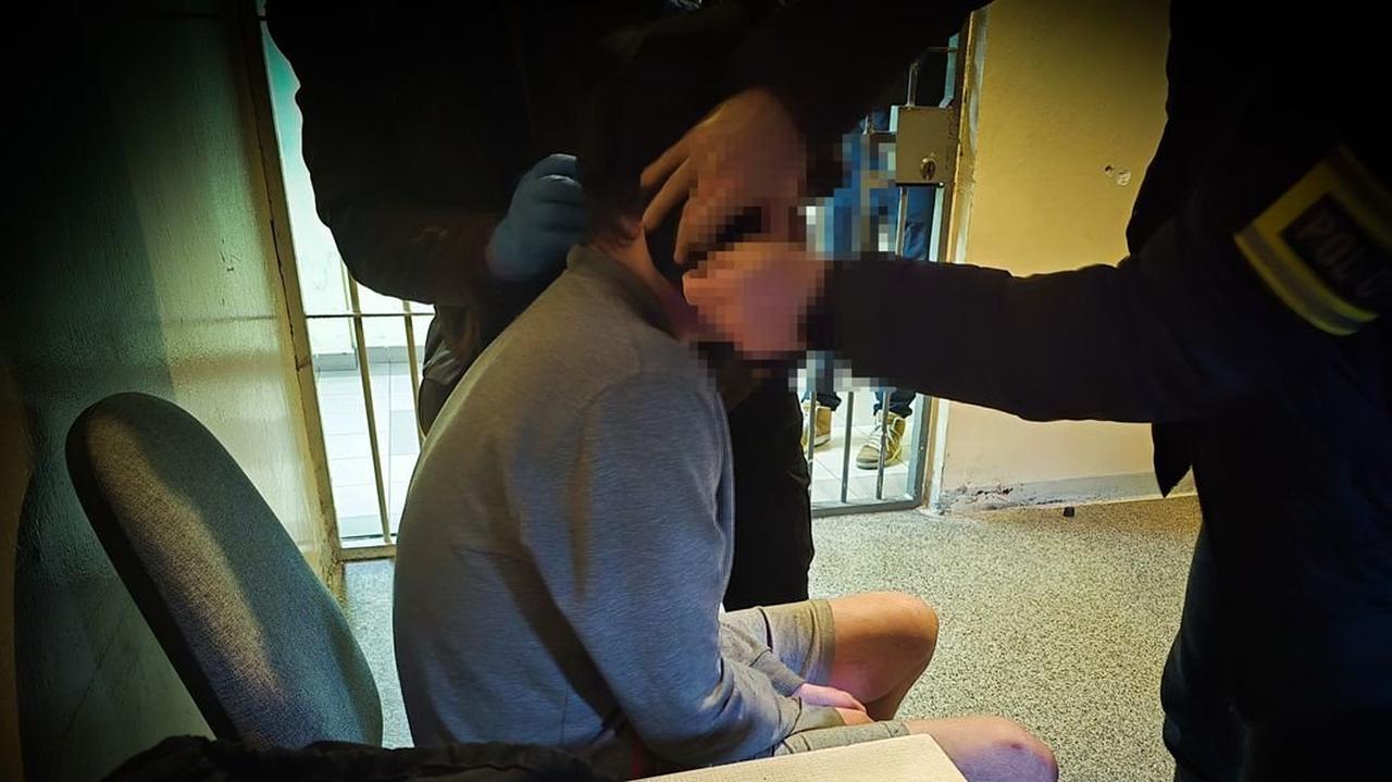 Nie mógł się skontaktować z dorosłą córką, znalazł ją martwą