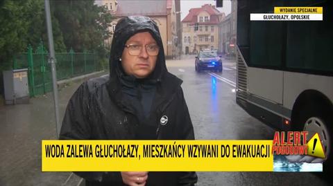 Reporter TVN24 musiał przerwać relację ze względów bezpieczeństwa 