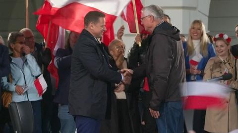 Nawrocki na wiecu Trzaskowskiego. Zapytał o pierwsze decyzje 