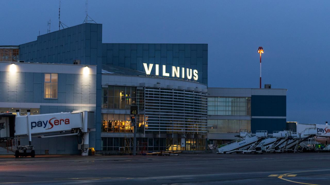 Lotnisko w Wilnie ponownie zawiesza loty