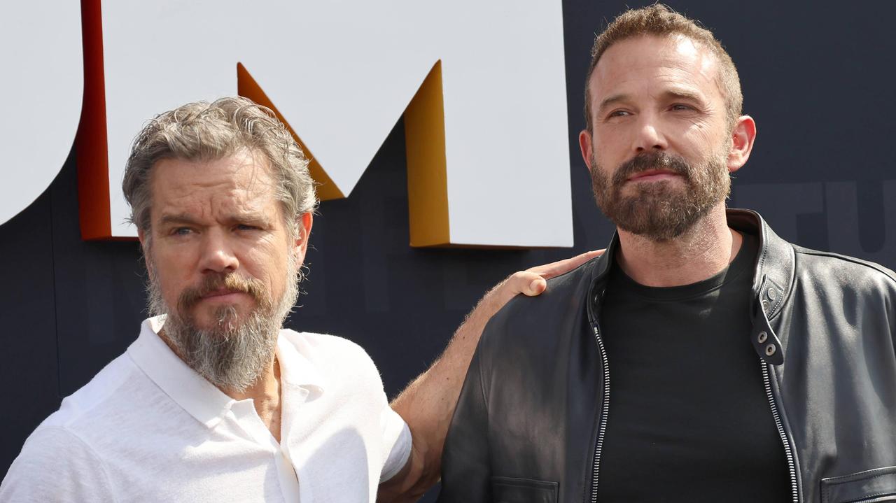 Ben Affleck i Matt Damon pozwani przez policjantów