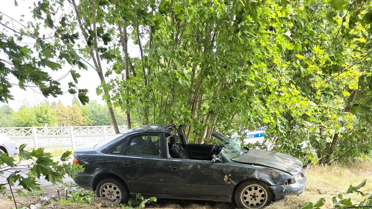 Zostawił pasażera przygniecionego przez auto i uciekł