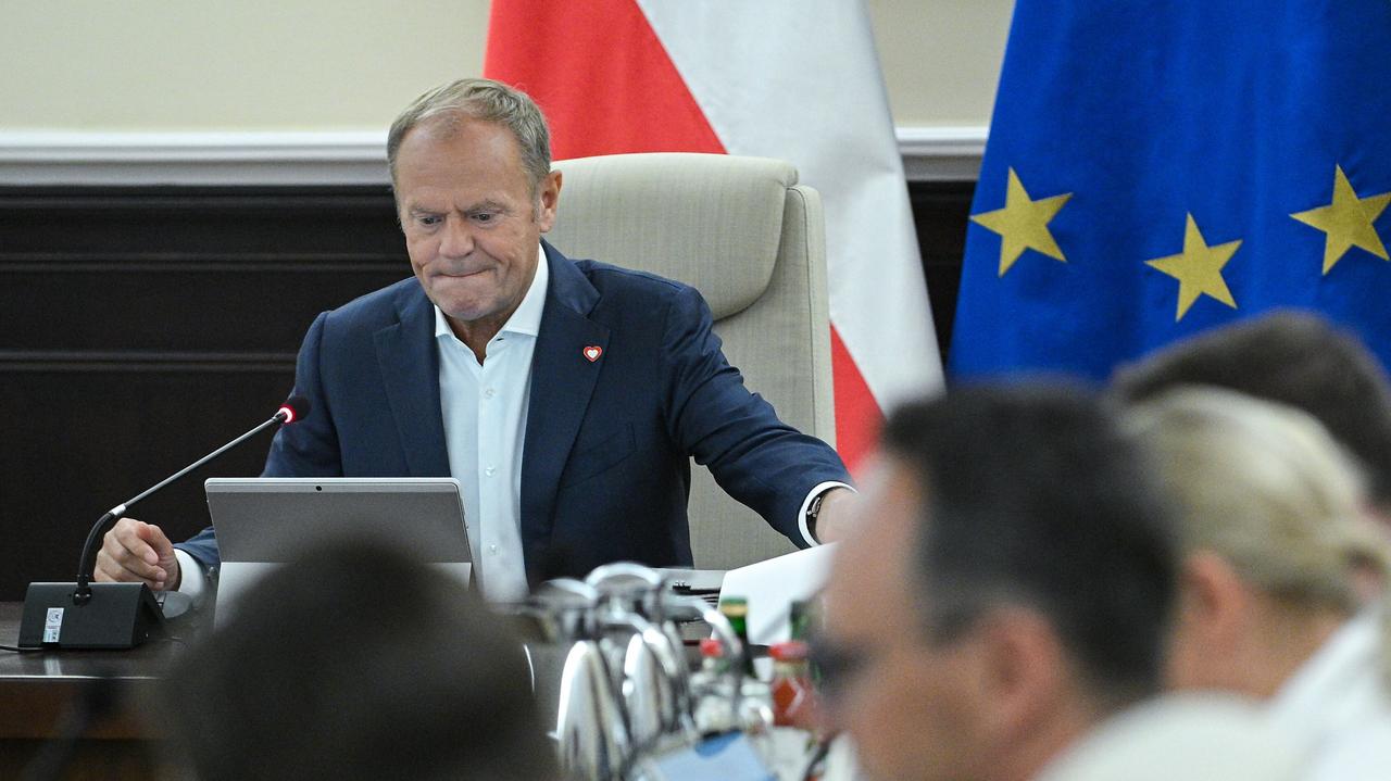 Jak Polacy oceniają rząd i premiera. Sondaż