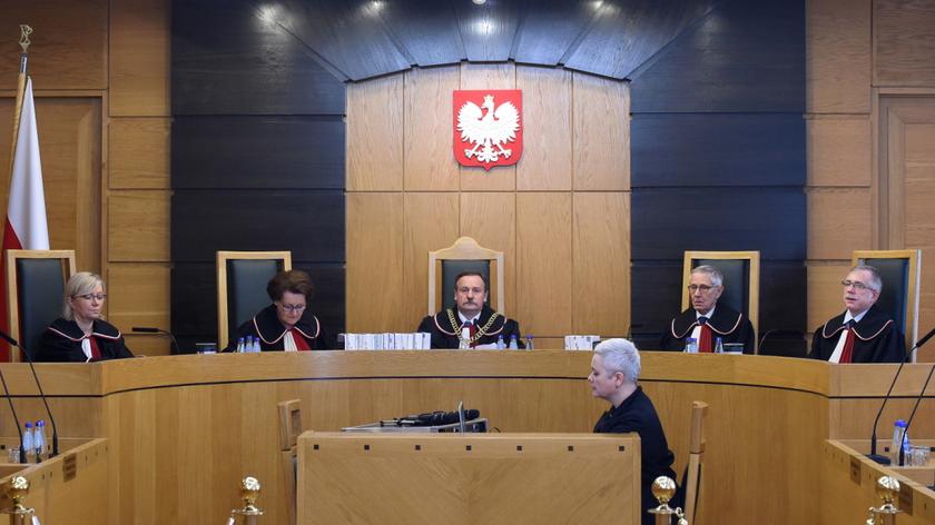 Pięcioosobowemu składowi TK przewodniczył we wtorek sędzia Piotr Pszczółkowski