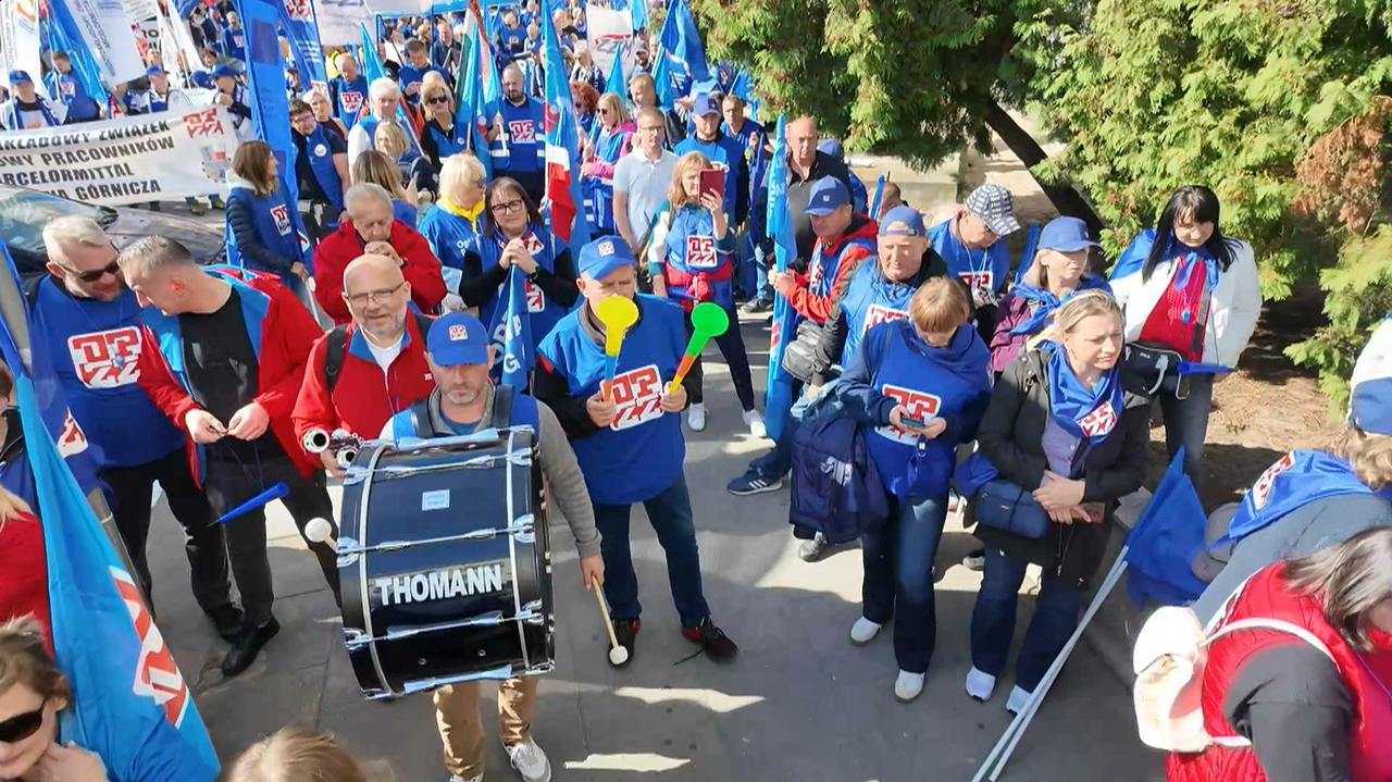 "Marsz niezadowolenia" na ulicach Warszawy