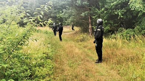 Poszukiwania podejrzanego o potrójne zabójstwo