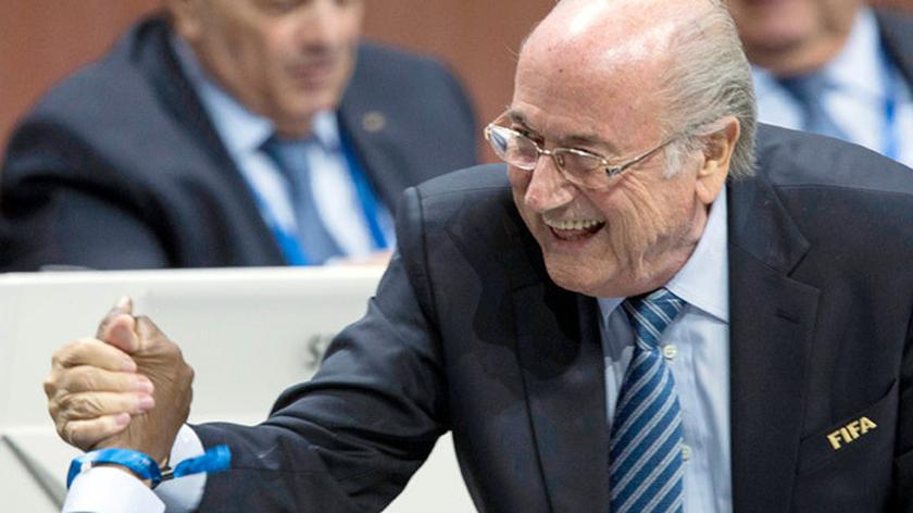 Blatter się nie poddaje