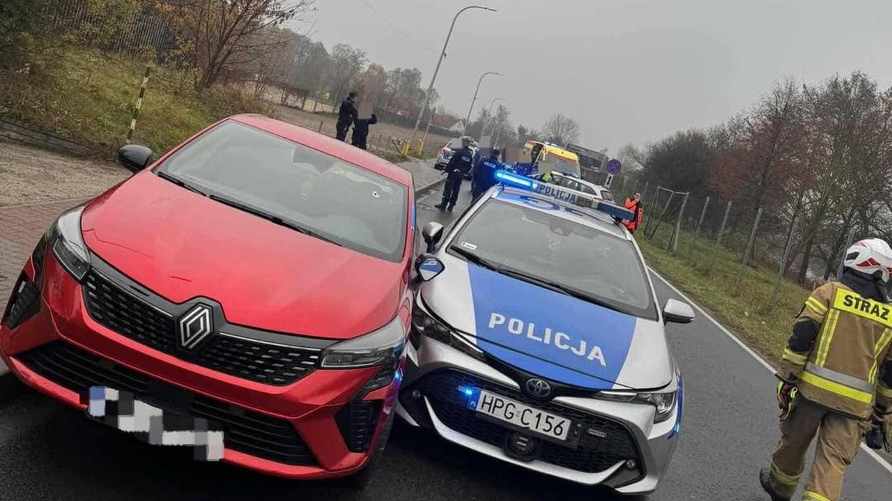 Nie zatrzymał się do kontroli i zaczął uciekać. Padły strzały