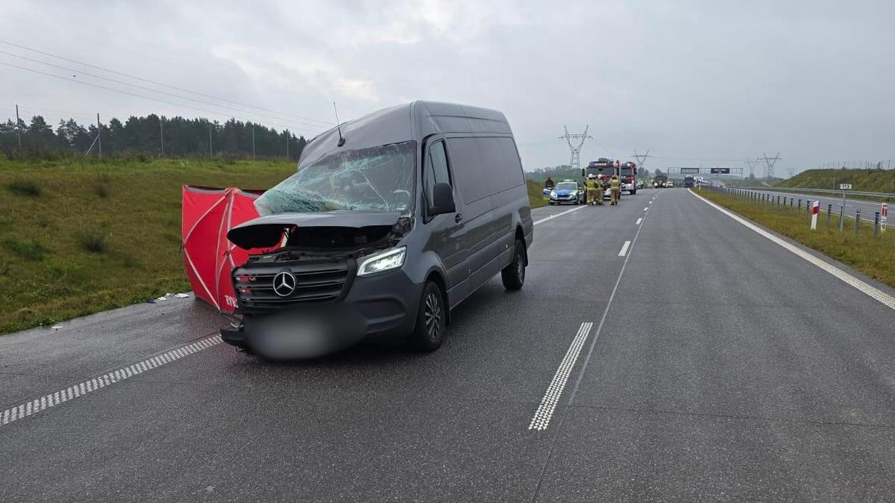 Zderzenie dwóch busów. Jedna osoba nie żyje