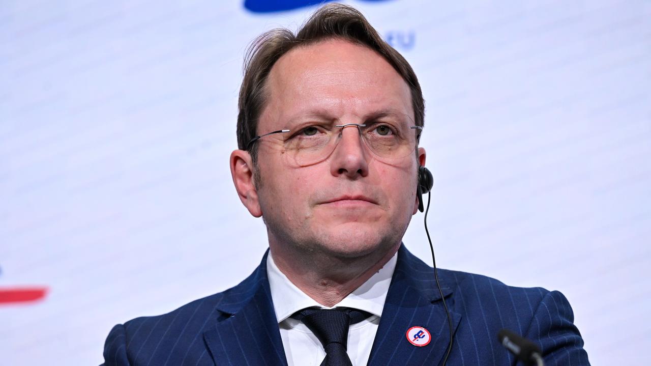 Węgierski komisarz i podejrzenie o szpiegostwo. Jest komentarz Komisji