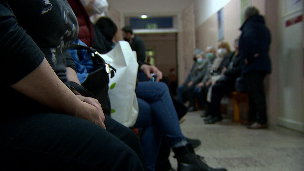 Więcej pieniędzy na zdrowie, dłuższe kolejki do lekarza. Nakłady nie nadążają za kosztami