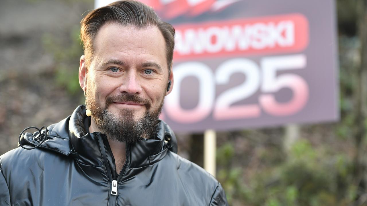 Во время правления ПиС он сотрудничал с TVP. Счета Становски